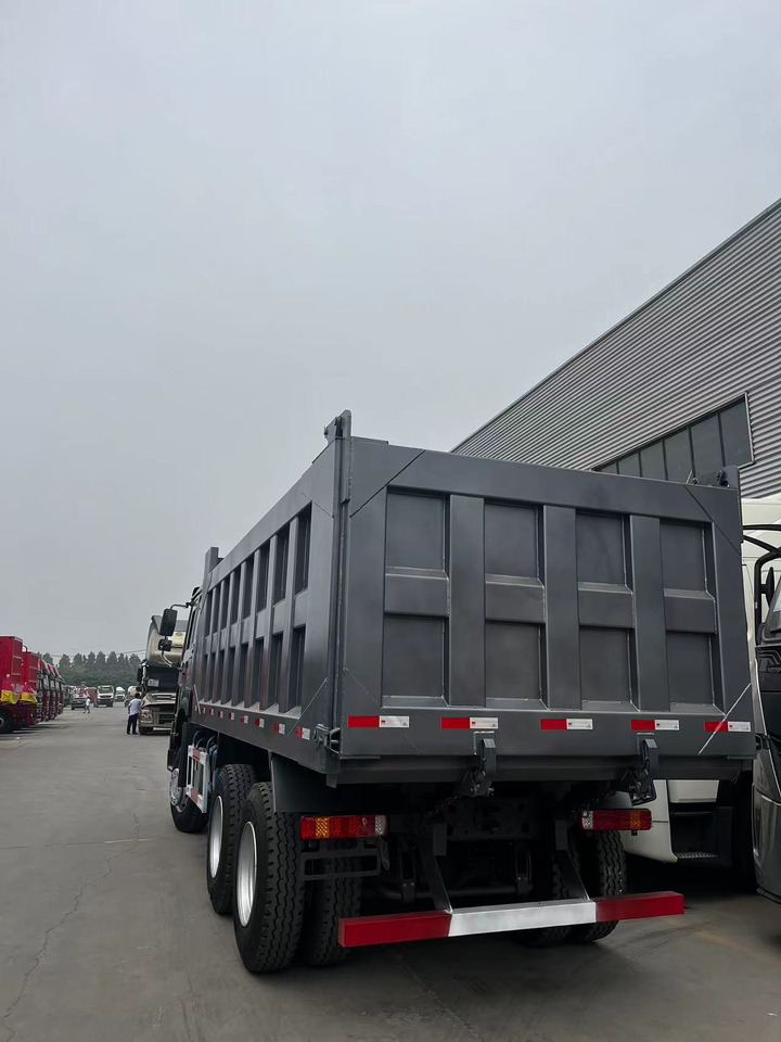 HOWO 380HP Dump Truck Click for Discount - Autocarro ribaltabile: foto 4 HOWO 380HP Dump Truck Click for Discount - Autocarro ribaltabile: foto 4