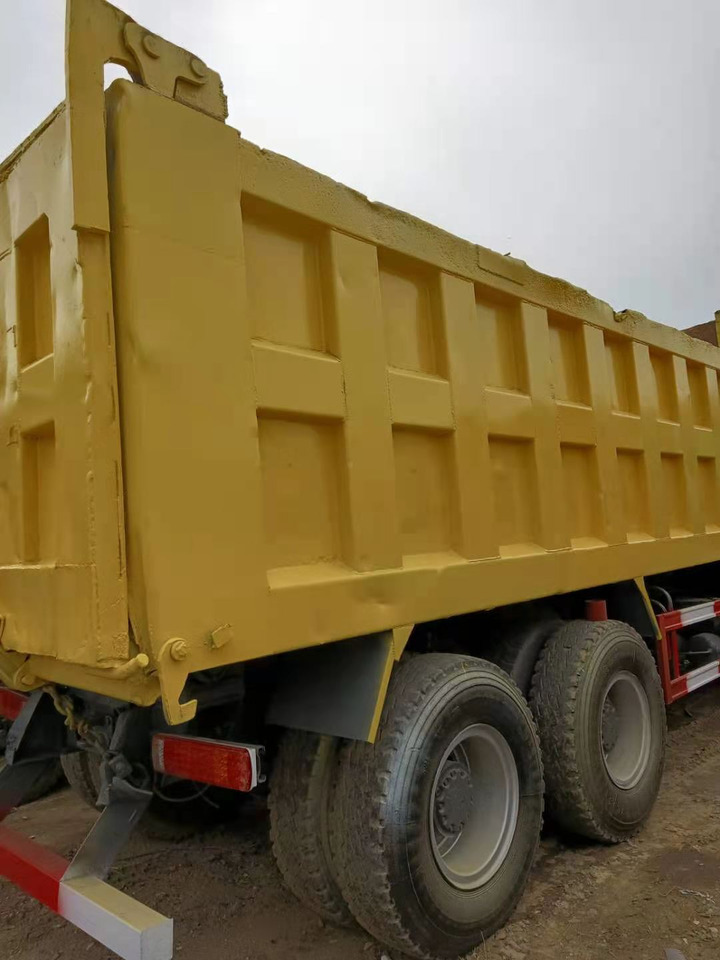 HOWO Dump Truck 371 6/4 Click Here for Discount - Autocarro ribaltabile: foto 3 HOWO Dump Truck 371 6/4 Click Here for Discount - Autocarro ribaltabile: foto 3