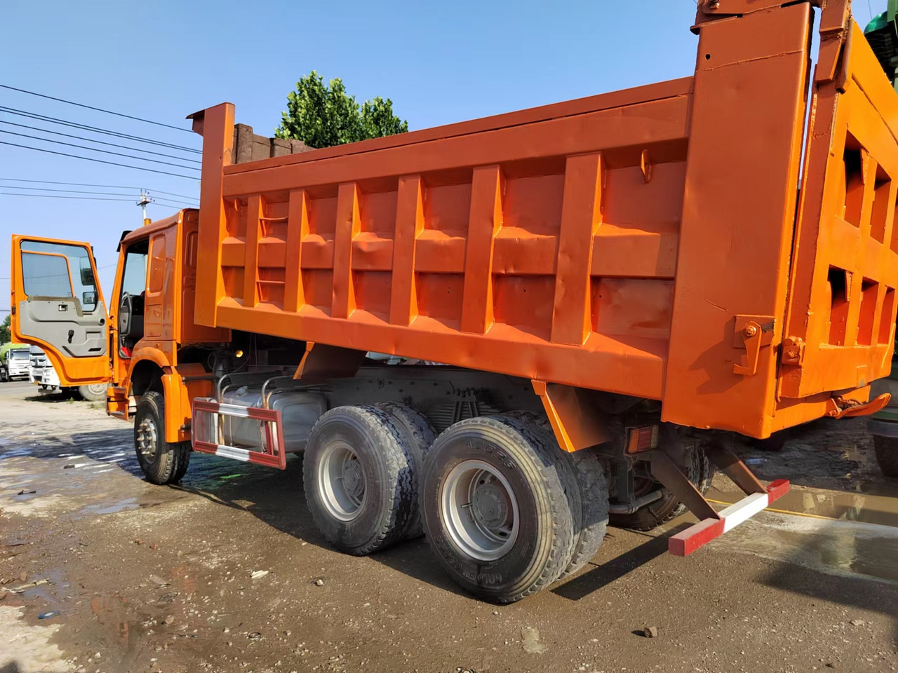 HOWO Dump Truck 6*4 371 Click Here for Discount - Autocarro ribaltabile: foto 4 HOWO Dump Truck 6*4 371 Click Here for Discount - Autocarro ribaltabile: foto 4