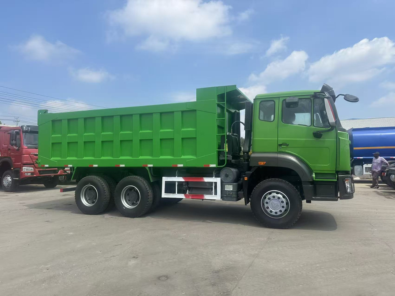 HOWO Haohan 6✖4 Dump Truck Green - Autocarro furgonato: foto 3 HOWO Haohan 6✖4 Dump Truck Green - Autocarro furgonato: foto 3