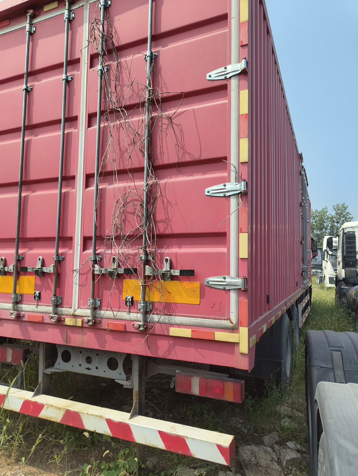 HOWO Haohan N7 Box Truck Click Here for Discount - Autocarro furgonato: foto 4 HOWO Haohan N7 Box Truck Click Here for Discount - Autocarro furgonato: foto 4