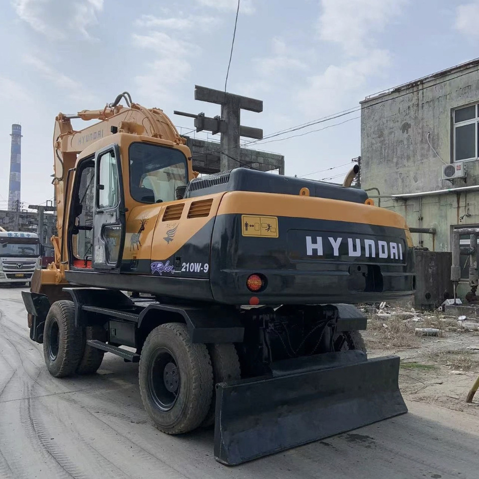 HYUNDAI R210W-9 - Escavatore cingolato: foto 5 HYUNDAI R210W-9 - Escavatore cingolato: foto 5