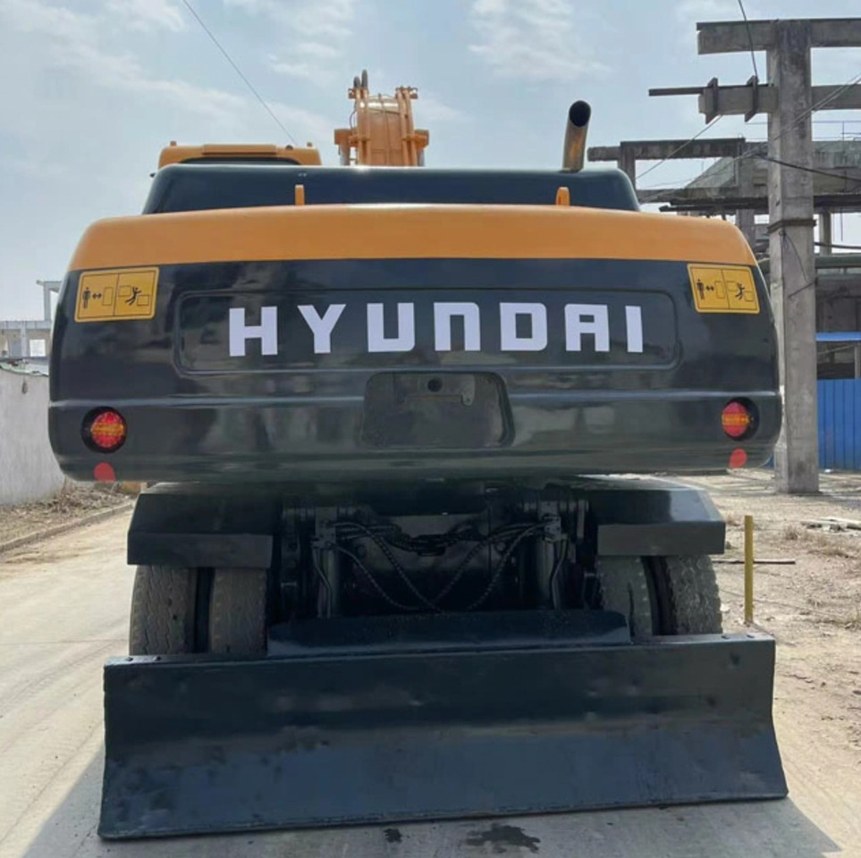 HYUNDAI R210W-9 - Pala gommata: foto 5 HYUNDAI R210W-9 - Pala gommata: foto 5
