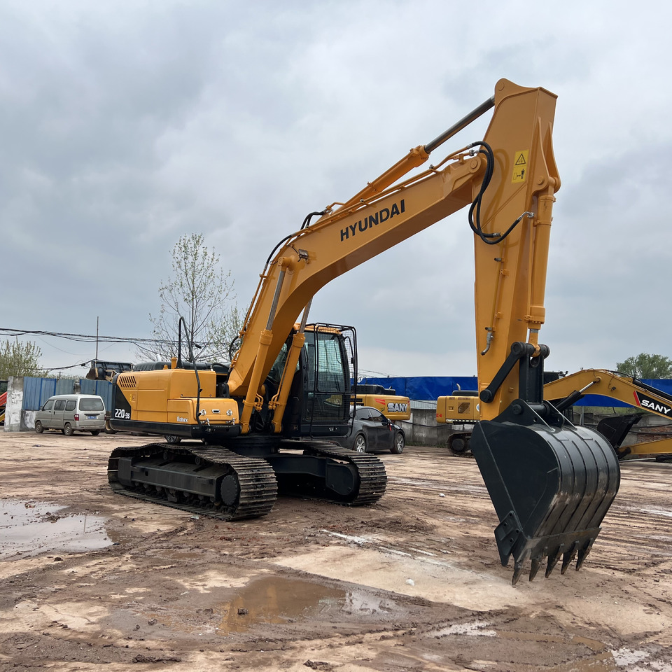 HYUNDAI R220-9S - Escavatore cingolato: foto 2 HYUNDAI R220-9S - Escavatore cingolato: foto 2