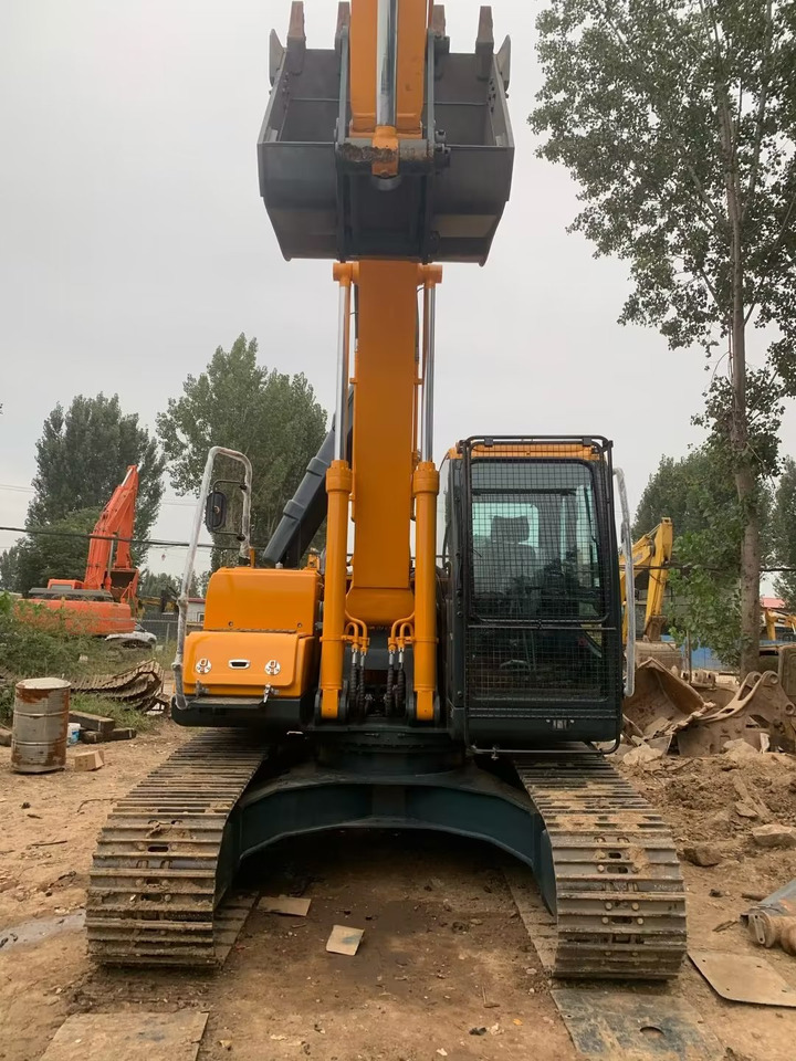 HYUNDAI R220-9S - Escavatore cingolato: foto 3 HYUNDAI R220-9S - Escavatore cingolato: foto 3