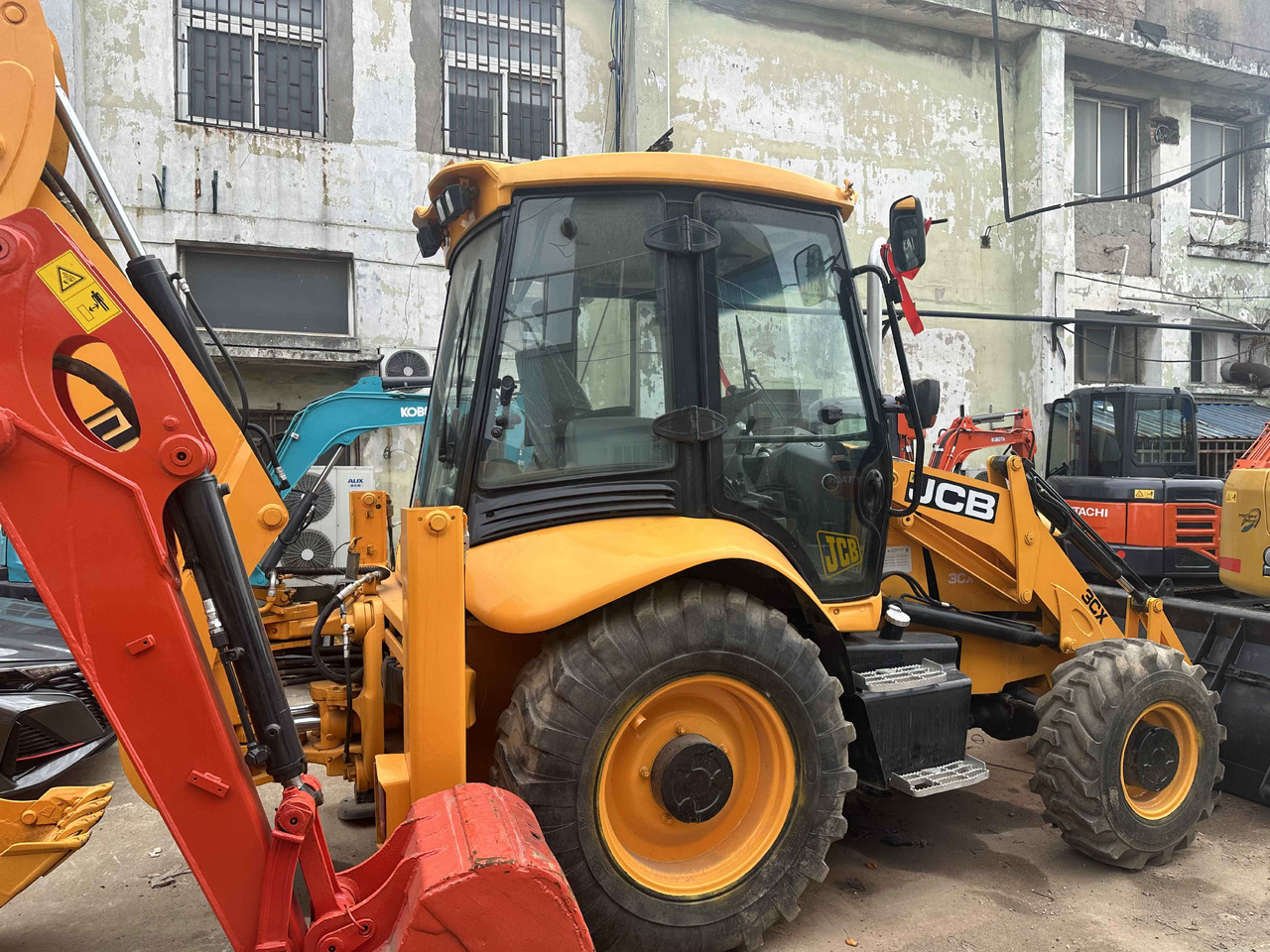 JCB Backhoe Loader - Terna: foto 4 JCB Backhoe Loader - Terna: foto 4