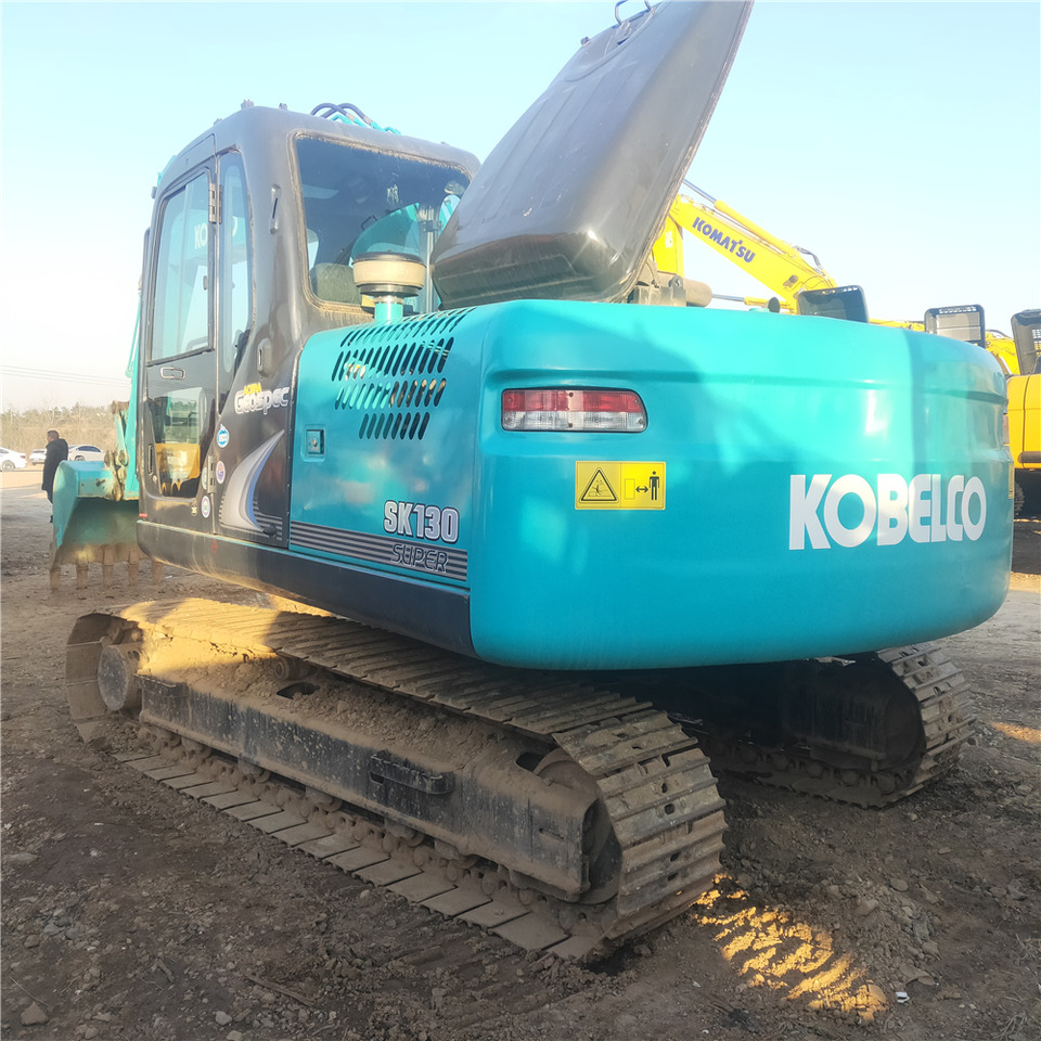 KOBELCO SK130 - Escavatore cingolato: foto 4 KOBELCO SK130 - Escavatore cingolato: foto 4