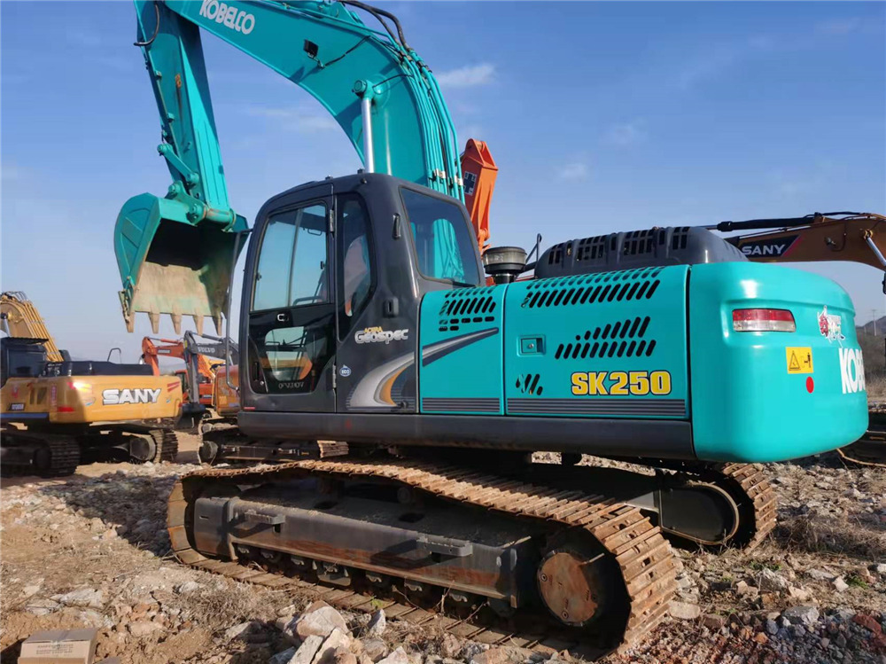 KOBELCO SK250-8 - Escavatore cingolato: foto 1 KOBELCO SK250-8 - Escavatore cingolato: foto 1