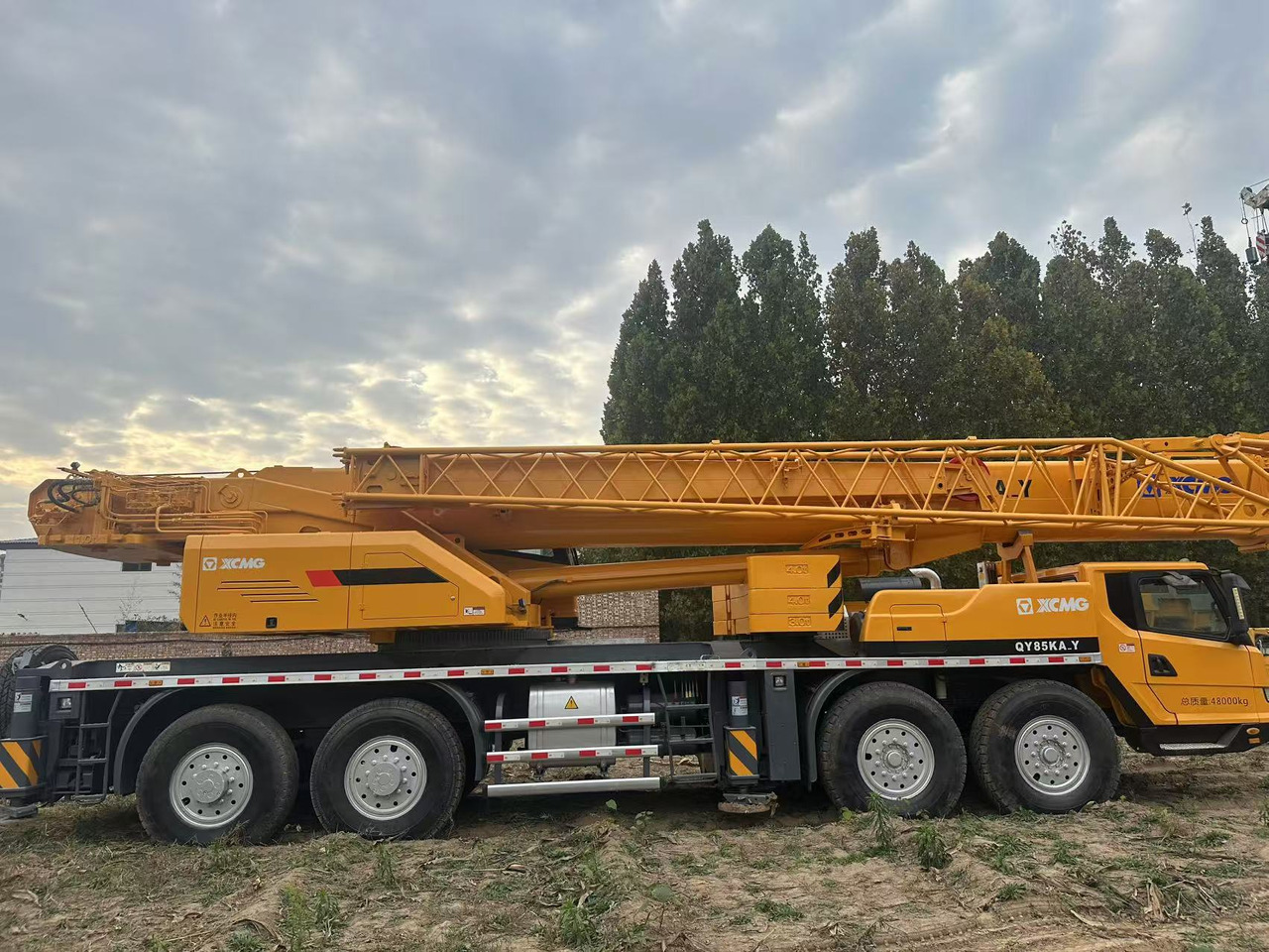 XCMG Crane QY85KAY - Macchina da cantiere: foto 2 XCMG Crane QY85KAY - Macchina da cantiere: foto 2