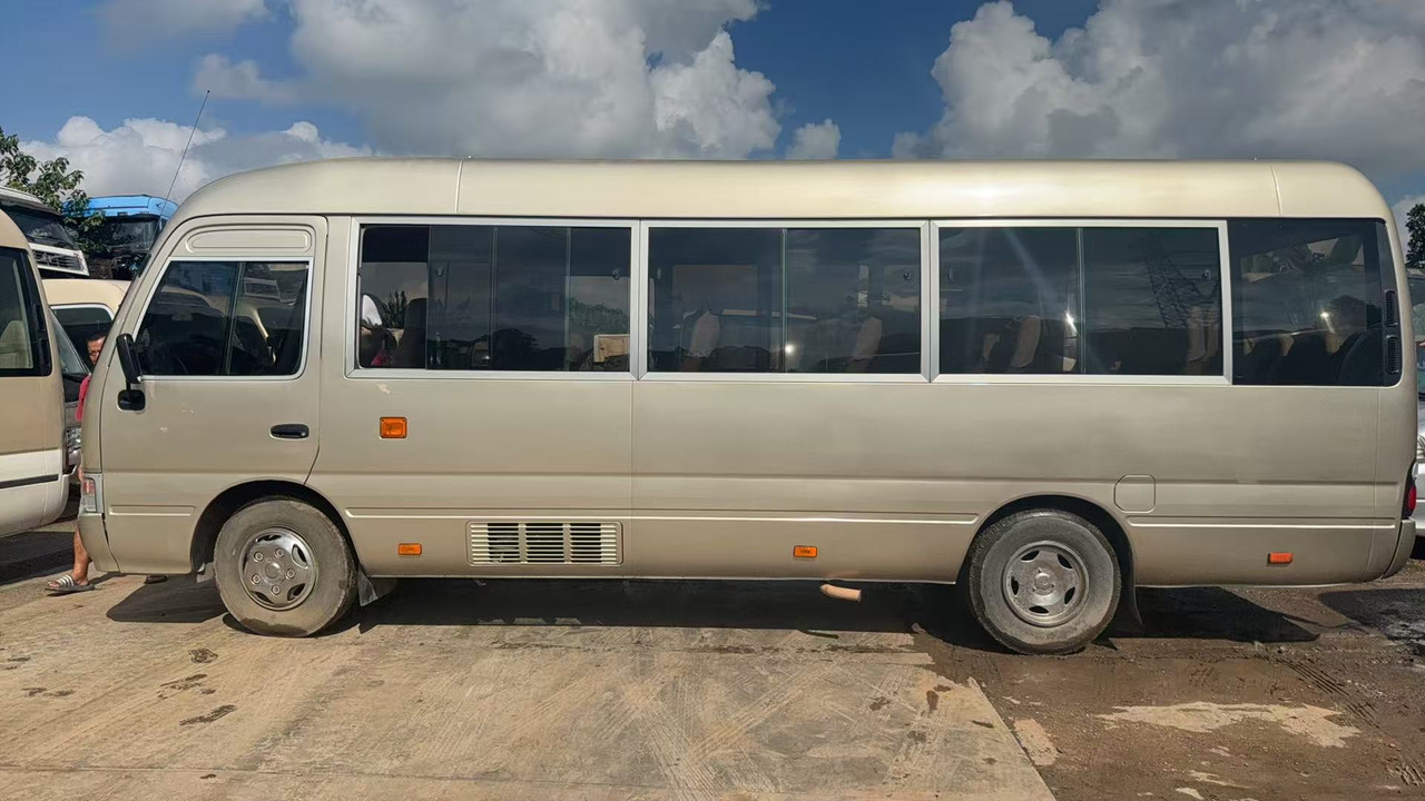 TOYOTA Coach 19 Seats Click Here for Discount - Pullman: foto 1 TOYOTA Coach 19 Seats Click Here for Discount - Pullman: foto 1