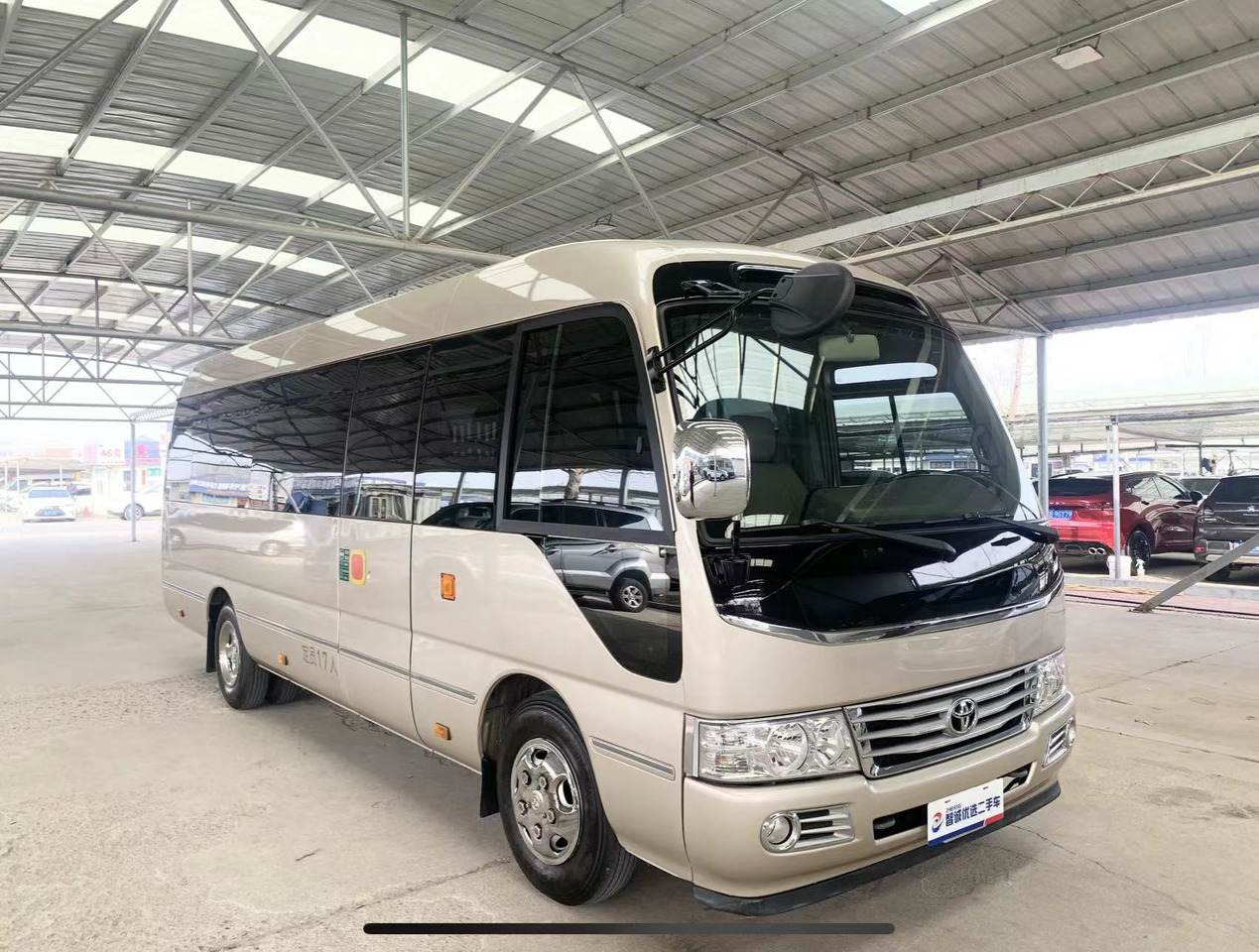 TOYOTA Coaster Mini Bus Click Here for Discount - Pullman: foto 1 TOYOTA Coaster Mini Bus Click Here for Discount - Pullman: foto 1