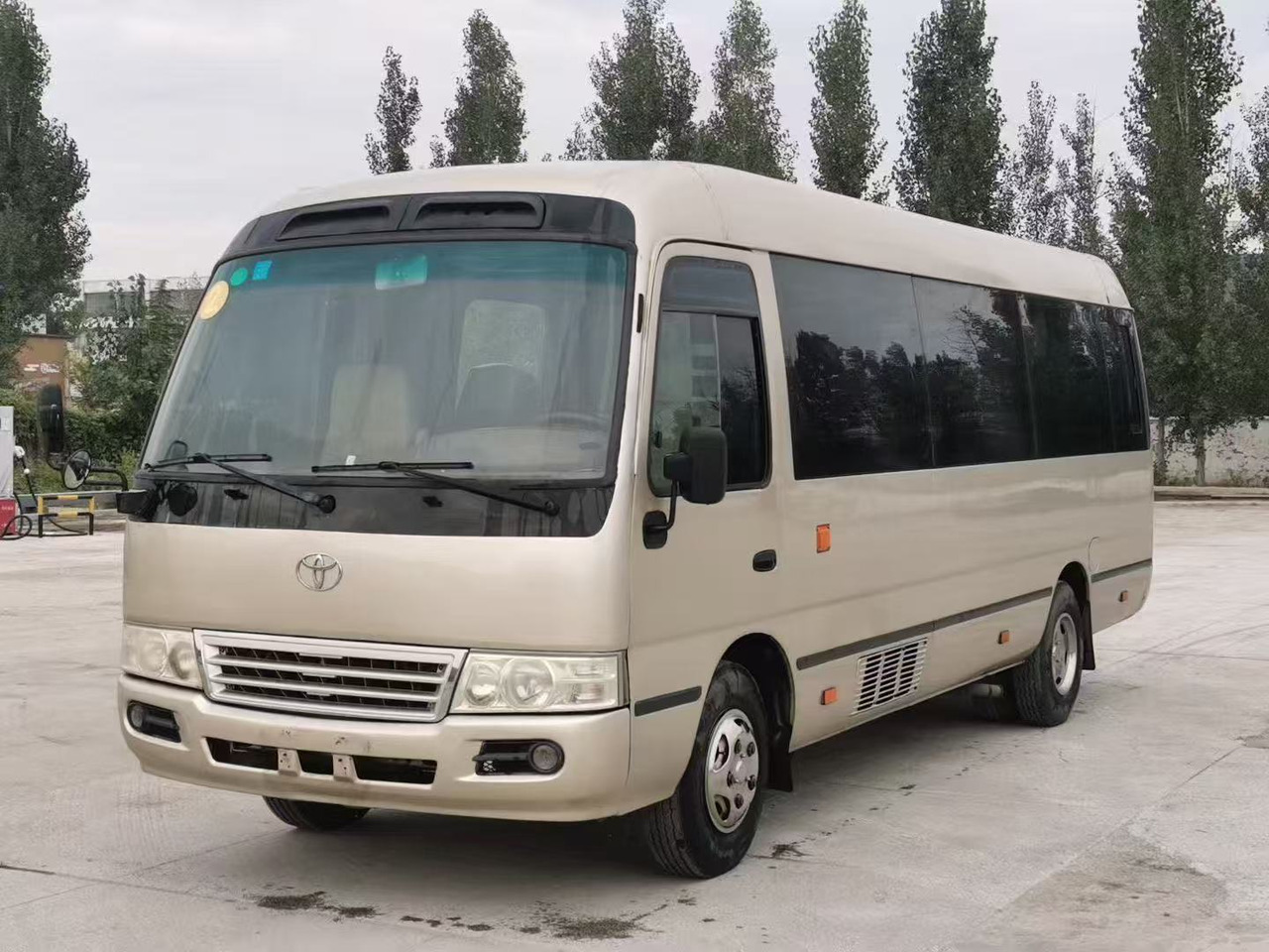 TOYOTA Coaster Mini Bus Good Conditon Automatic Doors Negotiable - Minibus, Pulmino: foto 2 TOYOTA Coaster Mini Bus Good Conditon Automatic Doors Negotiable - Minibus, Pulmino: foto 2