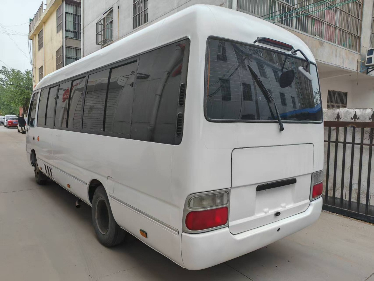 TOYOTA Mini Bus 27 Seats Low Km Click for Discount - Pullman: foto 5 TOYOTA Mini Bus 27 Seats Low Km Click for Discount - Pullman: foto 5