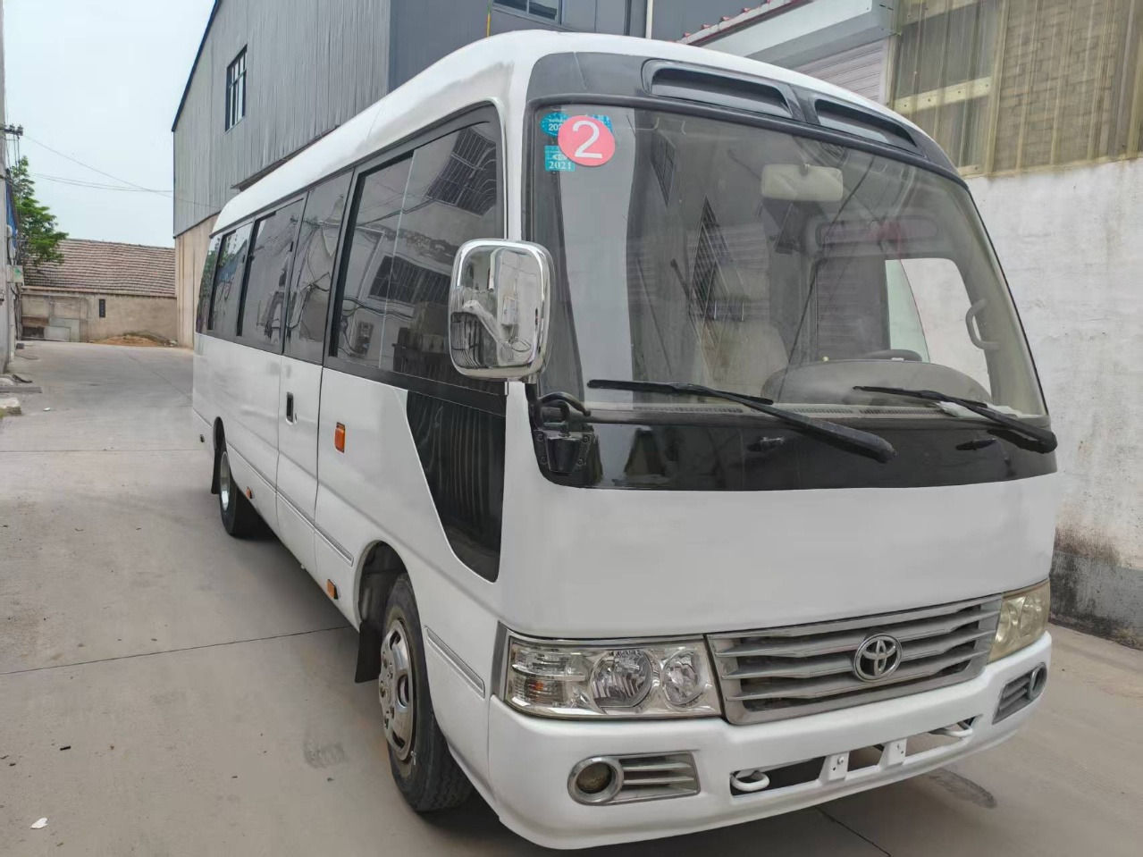TOYOTA Mini Bus Low Mileage - Pullman: foto 1 TOYOTA Mini Bus Low Mileage - Pullman: foto 1