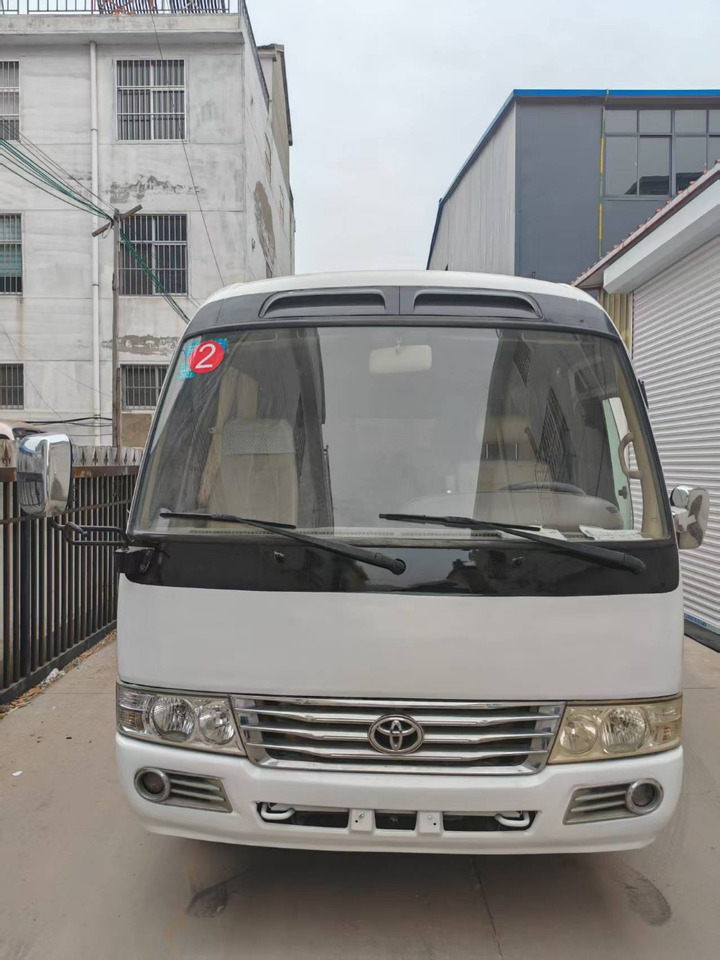 TOYOTA Mini Bus Low Mileage - Pullman: foto 2 TOYOTA Mini Bus Low Mileage - Pullman: foto 2