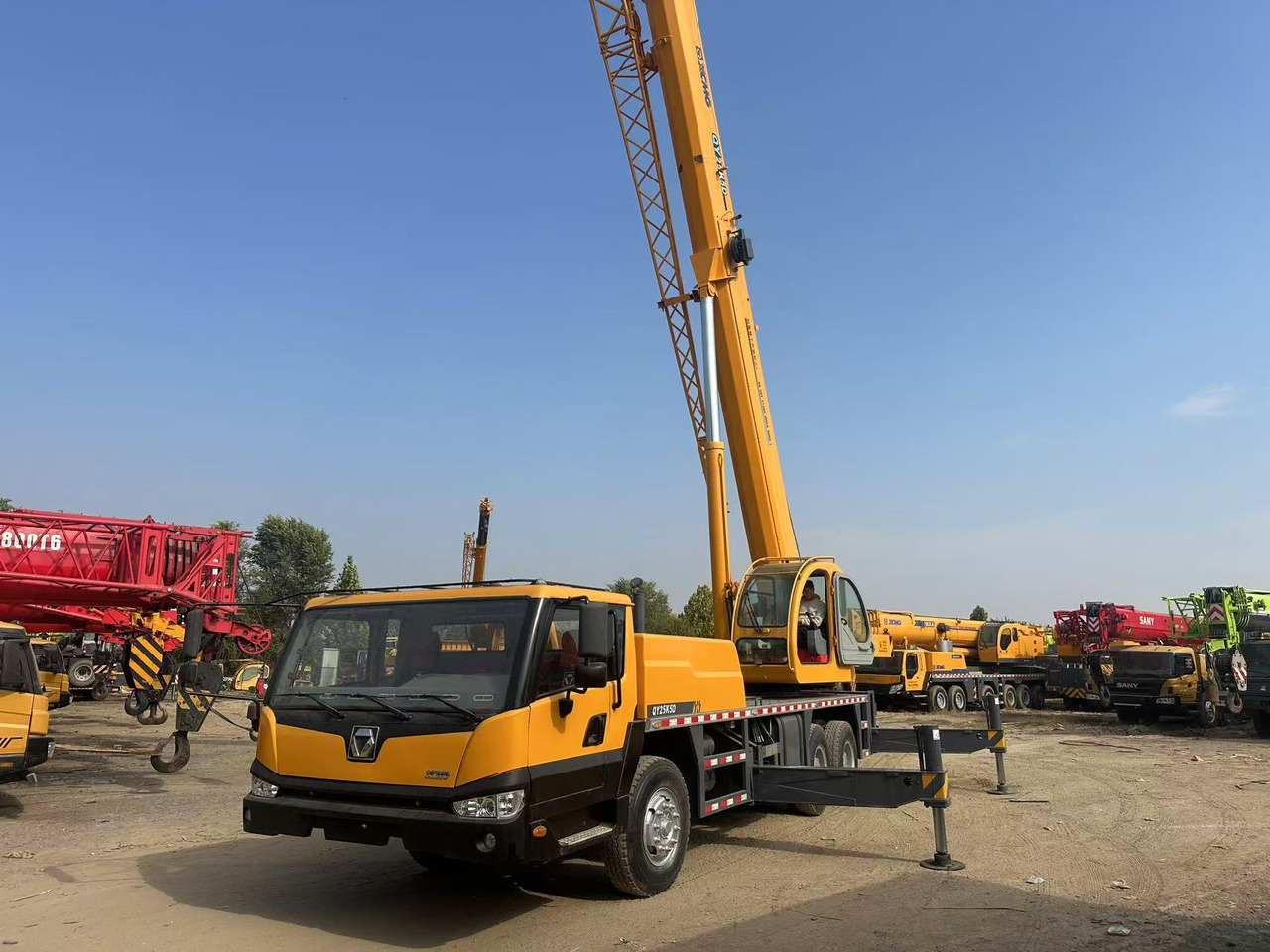 XCMG Crane QY25K5D Good Condition - Gru: foto 1 XCMG Crane QY25K5D Good Condition - Gru: foto 1