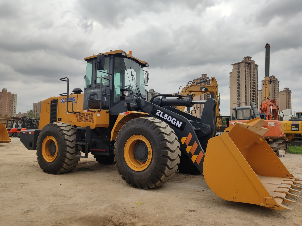 XCMG Wheel Excavator ZL50G Click Here for Discount - Escavatore gommato: foto 1 XCMG Wheel Excavator ZL50G Click Here for Discount - Escavatore gommato: foto 1