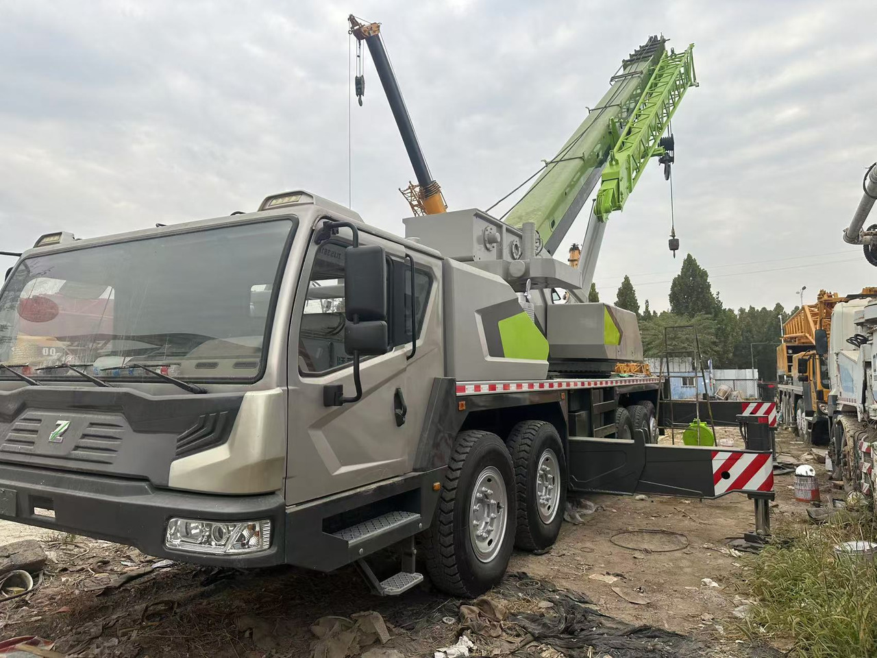 ZOOMLION Crane 50Ton - Gru multistrada: foto 1 ZOOMLION Crane 50Ton - Gru multistrada: foto 1
