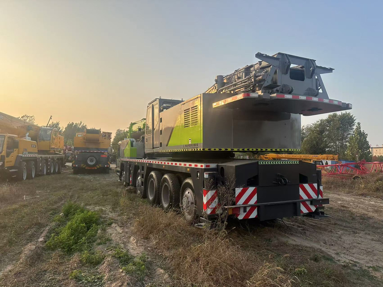 Leasing di ZOOMLION Crane 90 Ton Click Here for Discount ZOOMLION Crane 90 Ton Click Here for Discount: foto 10 Leasing di ZOOMLION Crane 90 Ton Click Here for Discount ZOOMLION Crane 90 Ton Click Here for Discount: foto 10