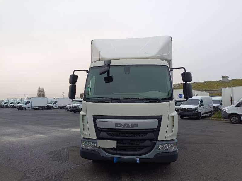 Camion Porteur 12 TONNES 210 CV HAYON PORTE RELEVANTE - Autocarro furgonato: foto 2 Camion Porteur 12 TONNES 210 CV HAYON PORTE RELEVANTE - Autocarro furgonato: foto 2