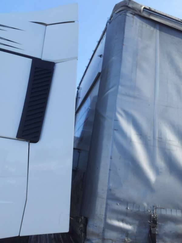 Semi-remorque 3 Essieux 38 TONNES 2 PORTES AR REHAUSSABLE - Semirimorchio centinato: foto 2 Semi-remorque 3 Essieux 38 TONNES 2 PORTES AR REHAUSSABLE - Semirimorchio centinato: foto 2