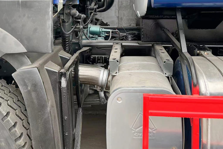 Howo Water Sprinkler Truck for Sale in Mali - Camion cisterna: foto 5 Howo Water Sprinkler Truck for Sale in Mali - Camion cisterna: foto 5