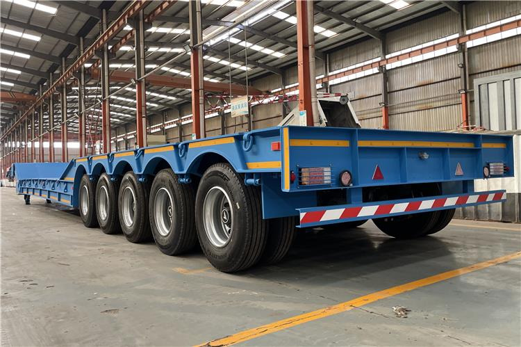 TITAN 4 Axle Folding Gooseneck Trailer for Sale In Zambia - Semirimorchio pianale ribassato: foto 2 TITAN 4 Axle Folding Gooseneck Trailer for Sale In Zambia - Semirimorchio pianale ribassato: foto 2