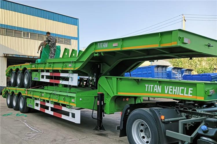 TITAN 80 Ton Equal Width Low Bed Truck Trailer for Sale In Ghana - Semirimorchio pianale ribassato: foto 3 TITAN 80 Ton Equal Width Low Bed Truck Trailer for Sale In Ghana - Semirimorchio pianale ribassato: foto 3