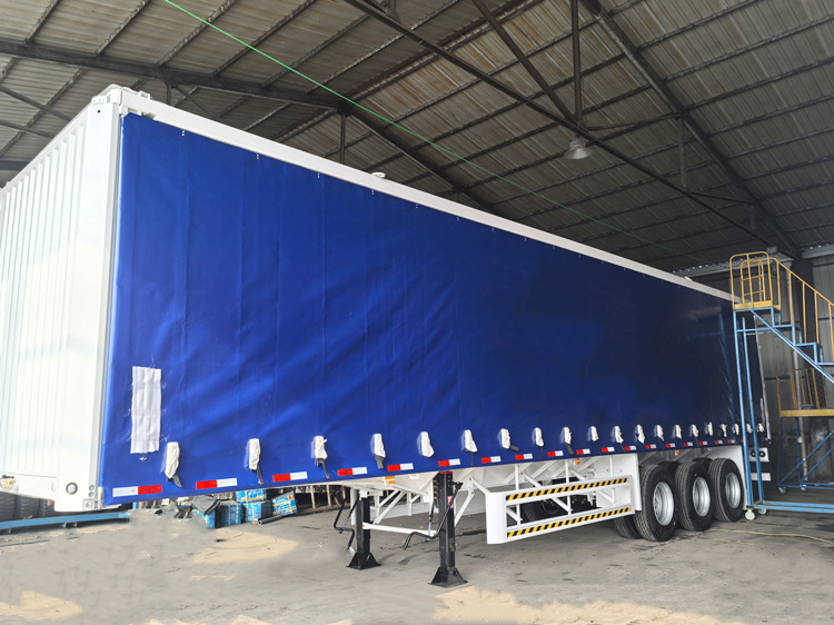 TITAN Curtain Trailer for Sale in Saudi Arabia - Semirimorchio centinato: foto 1 TITAN Curtain Trailer for Sale in Saudi Arabia - Semirimorchio centinato: foto 1