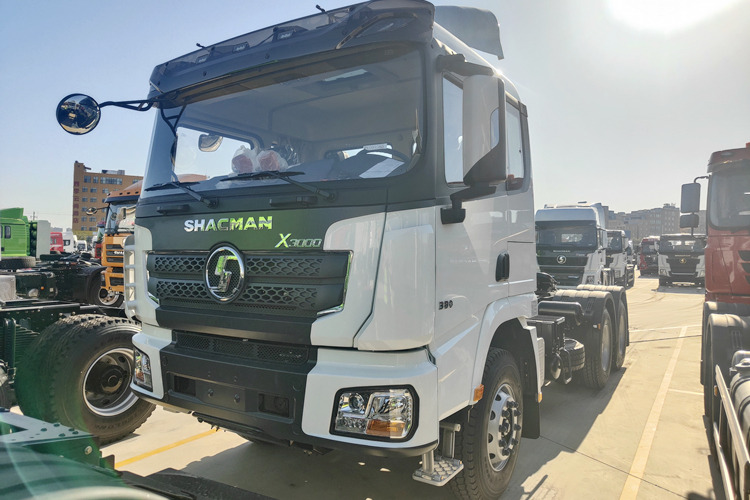 SHACMAN Second Hand Shacman Tractor Trailer for Sale in Malawi - Trattore stradale: foto 3 SHACMAN Second Hand Shacman Tractor Trailer for Sale in Malawi - Trattore stradale: foto 3