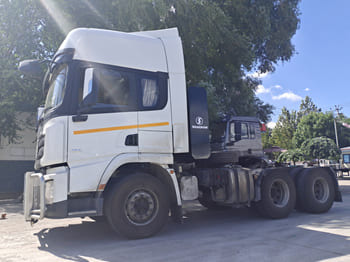 SHACMAN Shacman Truck Head for Sale in Namibia - Trattore stradale: foto 2 SHACMAN Shacman Truck Head for Sale in Namibia - Trattore stradale: foto 2