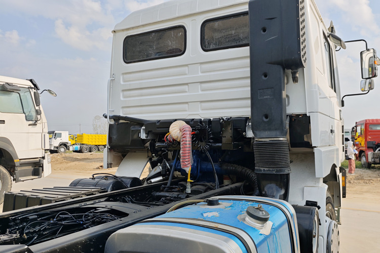 SHACMAN Shacman X3000 Tractor for Sale in Sierra Leone - Trattore stradale: foto 5 SHACMAN Shacman X3000 Tractor for Sale in Sierra Leone - Trattore stradale: foto 5