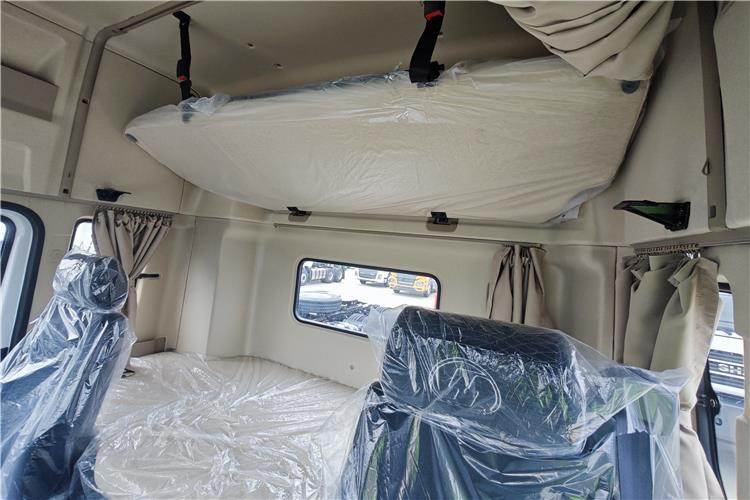 SHACMAN Used Shaman X3000 Truck Head for Sale In Zambia - Trattore stradale: foto 3 SHACMAN Used Shaman X3000 Truck Head for Sale In Zambia - Trattore stradale: foto 3