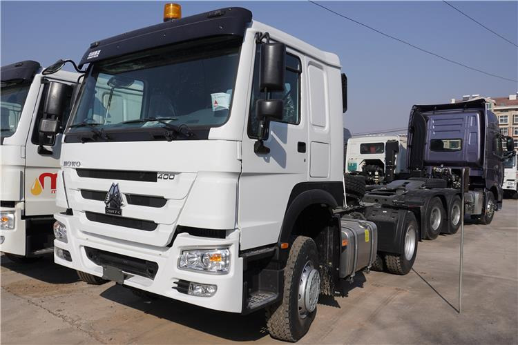 SINOTRUK Howo 430 Truck Head for Sale In Zambia - Trattore stradale: foto 1 SINOTRUK Howo 430 Truck Head for Sale In Zambia - Trattore stradale: foto 1