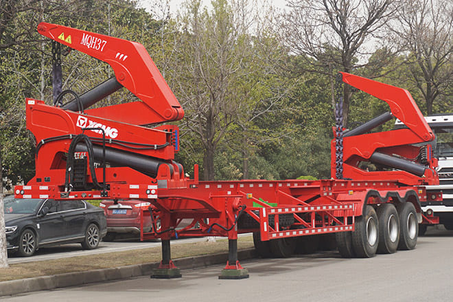 XCMG XCMG 40Ft Container Side Loader for Sale in Costa Rica - Semirimorchio portacontainer/ Caisse interchangeable: foto 1 XCMG XCMG 40Ft Container Side Loader for Sale in Costa Rica - Semirimorchio portacontainer/ Caisse interchangeable: foto 1