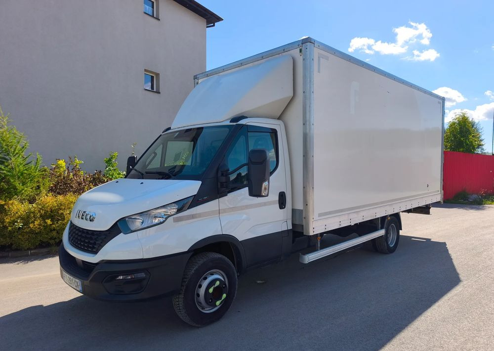 Iveco DAILY 70C18 KONTENER 5,5M obsługa silnika nowy rozrząd - Autocarro furgonato: foto 1 Iveco DAILY 70C18 KONTENER 5,5M obsługa silnika nowy rozrząd - Autocarro furgonato: foto 1