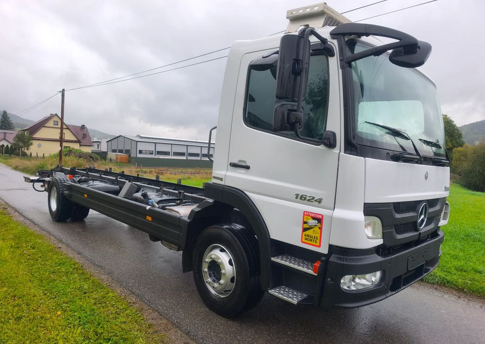 Mercedes-Benz Atego 1624 rama do zabudowy - Autocarro telaio: foto 2 Mercedes-Benz Atego 1624 rama do zabudowy - Autocarro telaio: foto 2