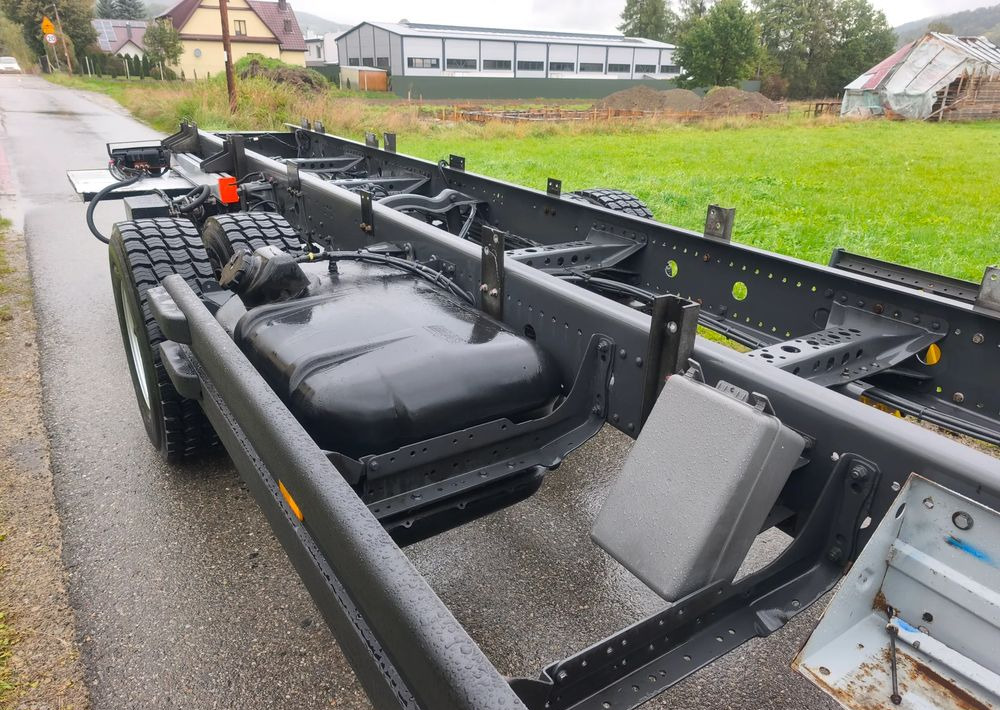 Mercedes-Benz Atego 1624 rama do zabudowy - Autocarro telaio: foto 4 Mercedes-Benz Atego 1624 rama do zabudowy - Autocarro telaio: foto 4