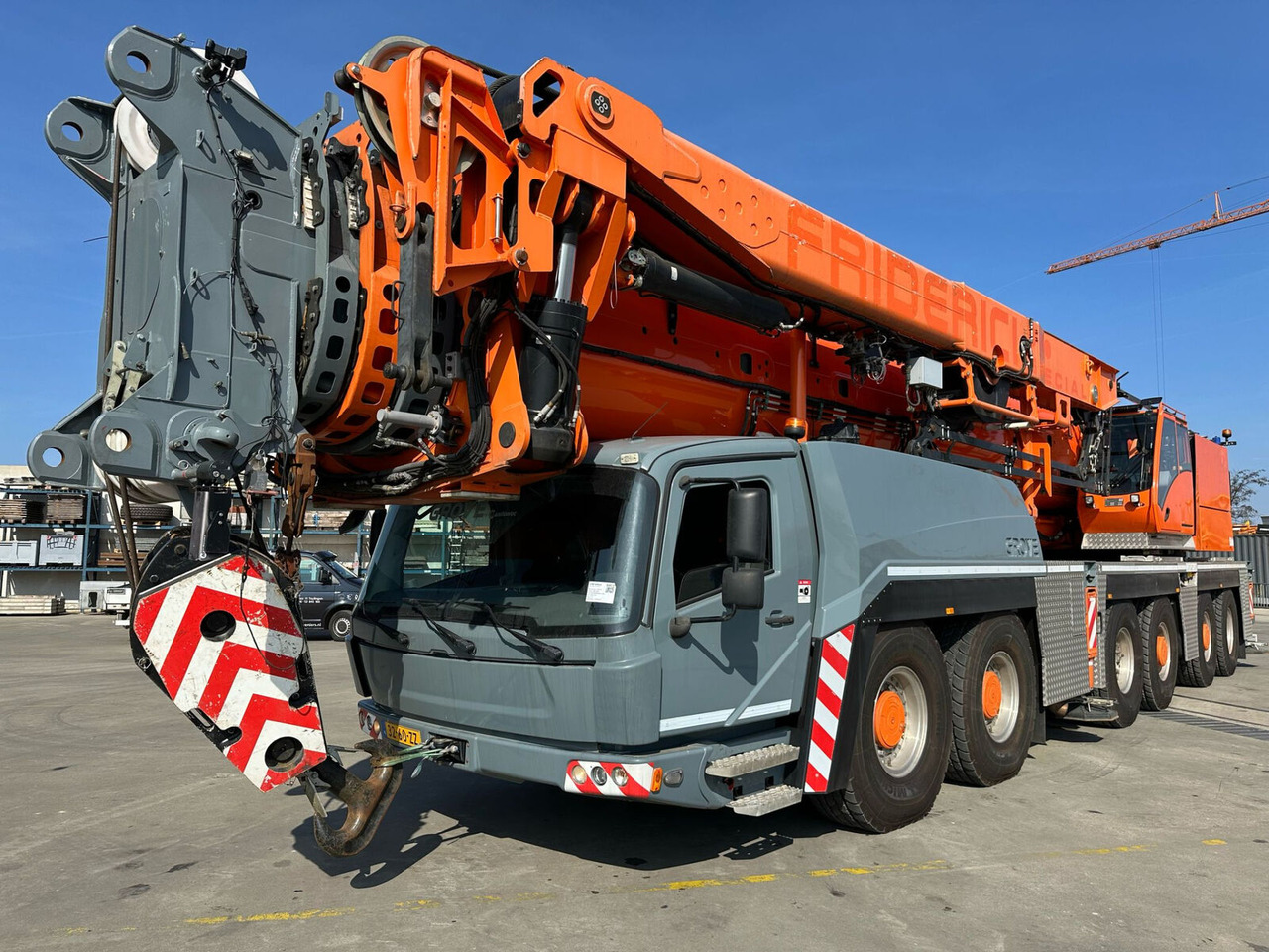 Grove Grove GMK 6400 - Autogru: foto 1 Grove Grove GMK 6400 - Autogru: foto 1