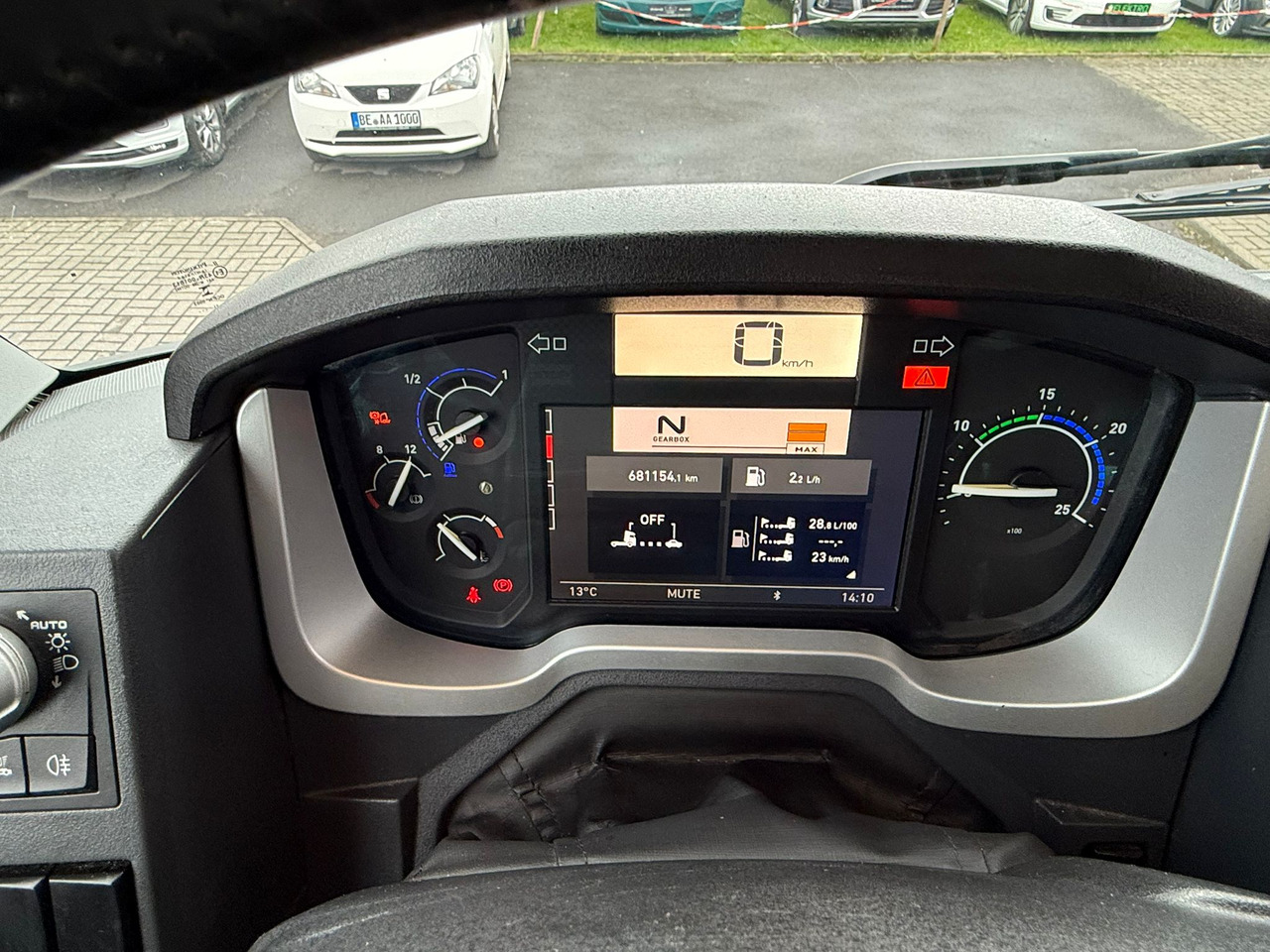 Trattore stradale RENAULT T: foto 12