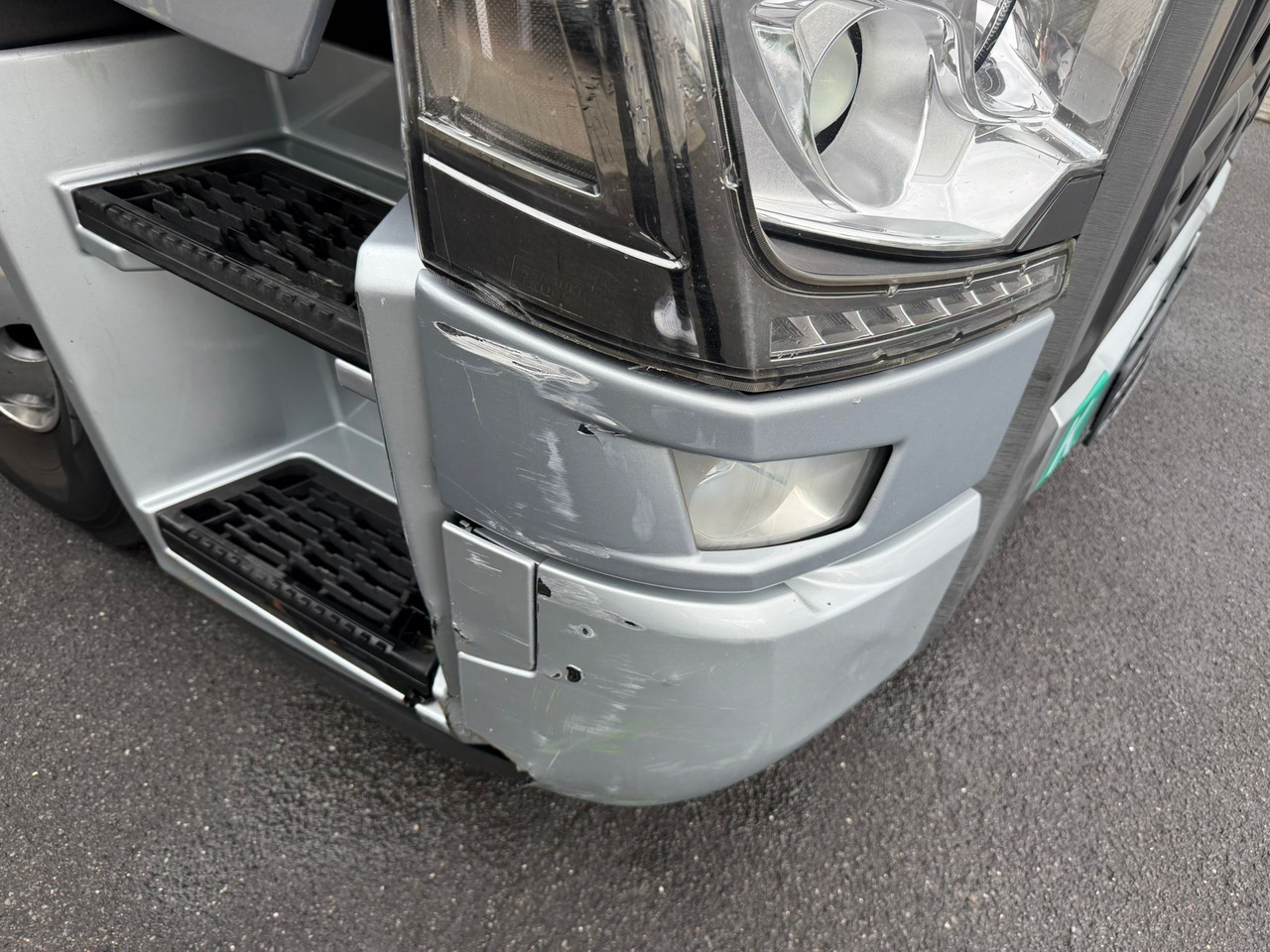 Trattore stradale RENAULT T: foto 19