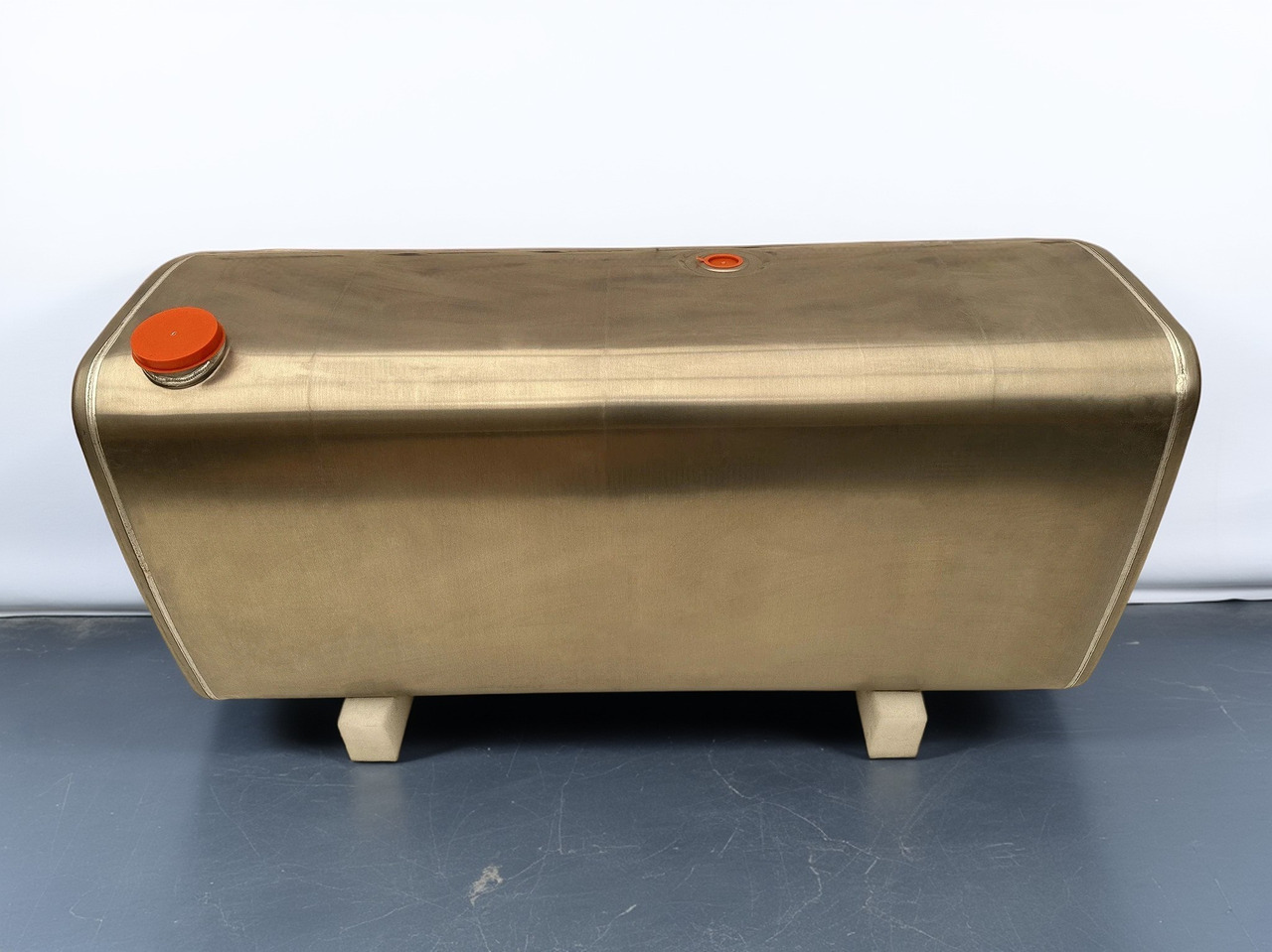 VOLVO - Serbatoio carburante: foto 1 VOLVO - Serbatoio carburante: foto 1