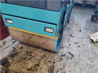 Bomag BW 100 AD-4  - Rullo stradale: foto 1 Bomag BW 100 AD-4  - Rullo stradale: foto 1