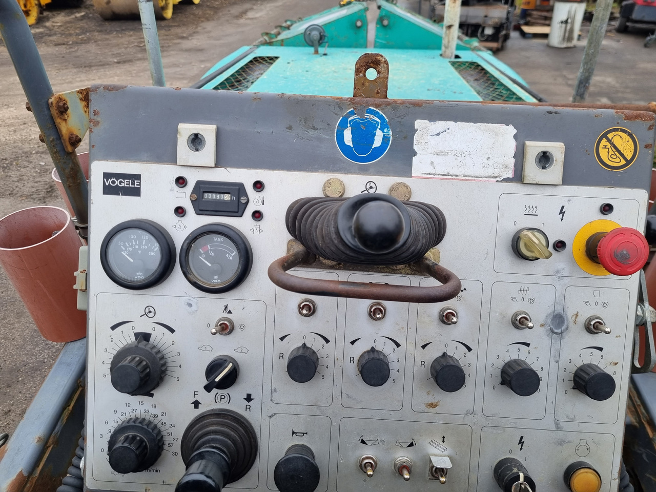 VÖGELE SUPER 800 - Finitrice: foto 4 VÖGELE SUPER 800 - Finitrice: foto 4