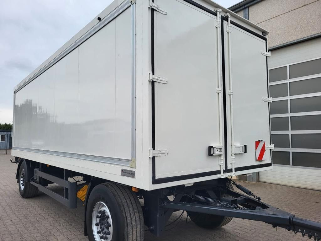 Diversen Drehschemel Vermietung möglich LBW Durchladbar Drehschemel Vermietung möglich LBW Durchladbar - Rimorchio furgonato: foto 1 Diversen Drehschemel Vermietung möglich LBW Durchladbar Drehschemel Vermietung möglich LBW Durchladbar - Rimorchio furgonato: foto 1