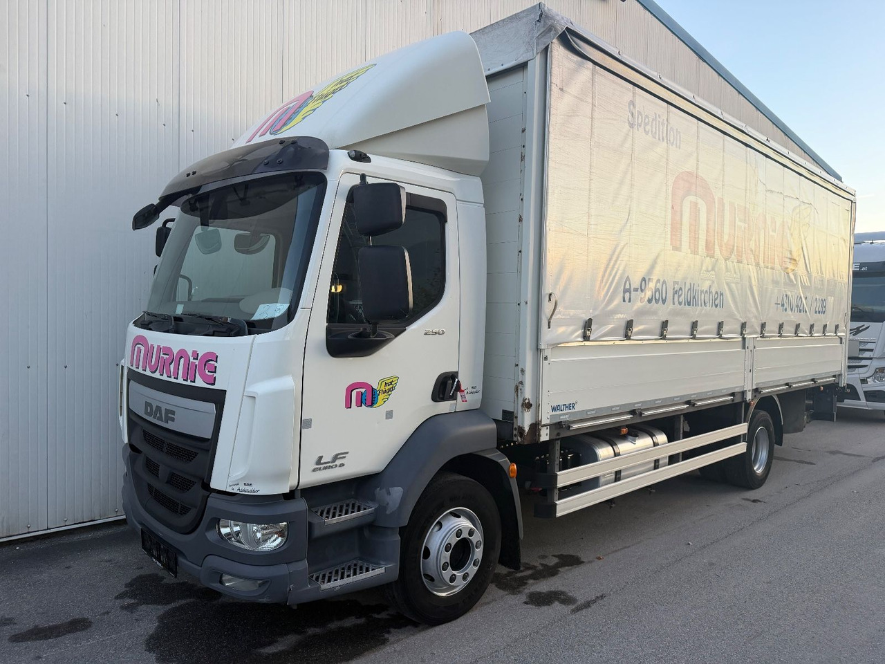 DAF LF 250 16T/LBW €6 - Camion centinato: foto 1 DAF LF 250 16T/LBW €6 - Camion centinato: foto 1