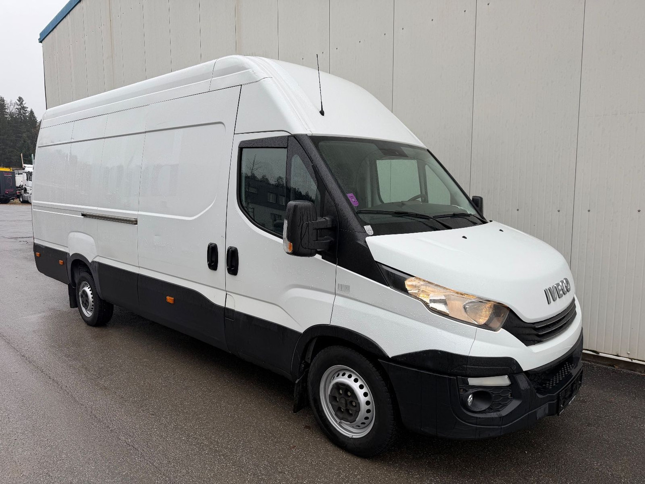 Iveco Daily 35S14 HiMatic L4H3 Maxi Iveco Daily 35S14 HiMatic L4H3 Maxi - Furgone chiuso: foto 2 Iveco Daily 35S14 HiMatic L4H3 Maxi Iveco Daily 35S14 HiMatic L4H3 Maxi - Furgone chiuso: foto 2