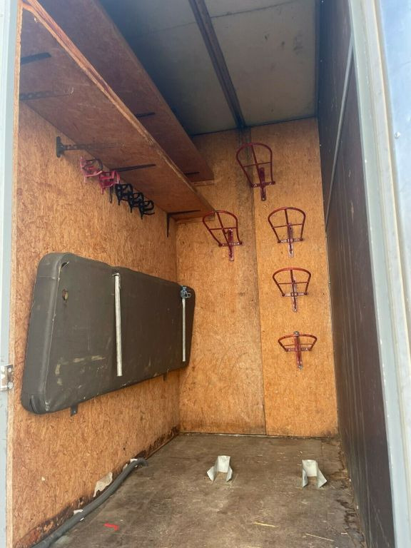 MAN 12.192 Pferdetransporter MAN 12.192 Pferdetransporter - Van trasporto cavalli: foto 5 MAN 12.192 Pferdetransporter MAN 12.192 Pferdetransporter - Van trasporto cavalli: foto 5