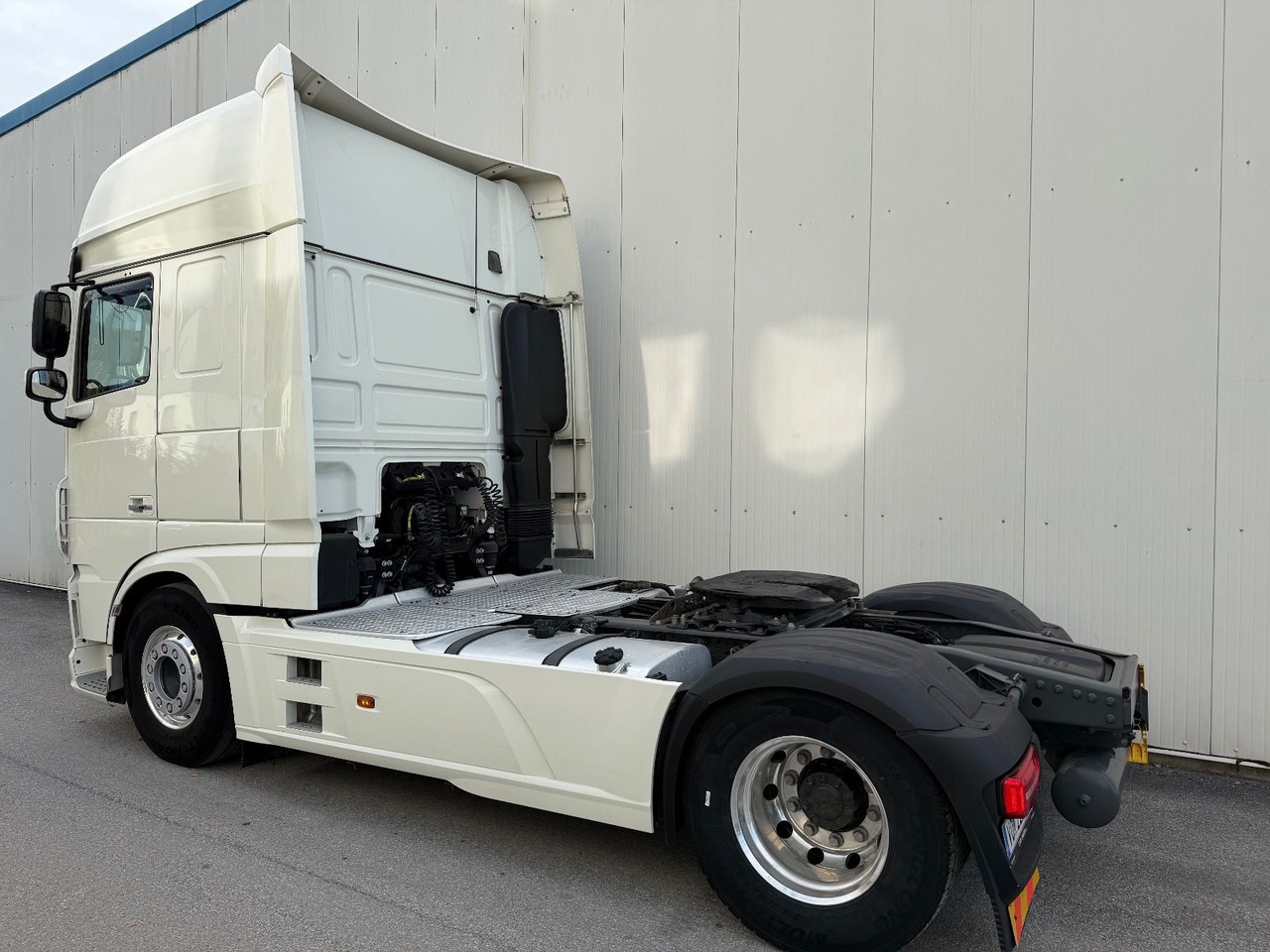 DAF XF 530 Vollausstattung Vollluft 2l-Hydraulik - Trattore stradale: foto 4 DAF XF 530 Vollausstattung Vollluft 2l-Hydraulik - Trattore stradale: foto 4