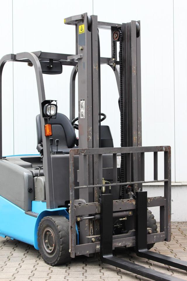 Carrello elevatore elettrico HANSELIFTER JS315 - NEW Batterie: foto 6 Carrello elevatore elettrico HANSELIFTER JS315 - NEW Batterie: foto 6